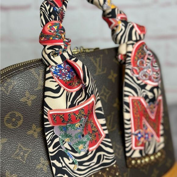 Louis Vuitton Studded Silk Animal Twilly Bandeau - Picture 2 of 15